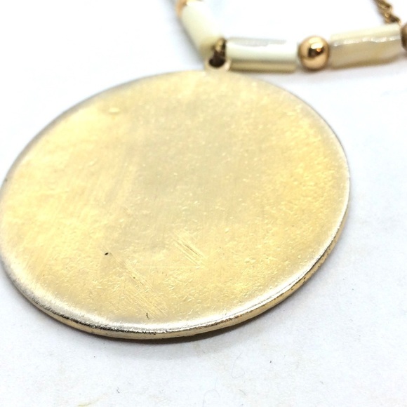 3/$30 VINTAGE PORCELAIN MEDALLION NECKLACE FLORAL GOLD TONE CHAIN BOHO ASIAN - Picture 10 of 12